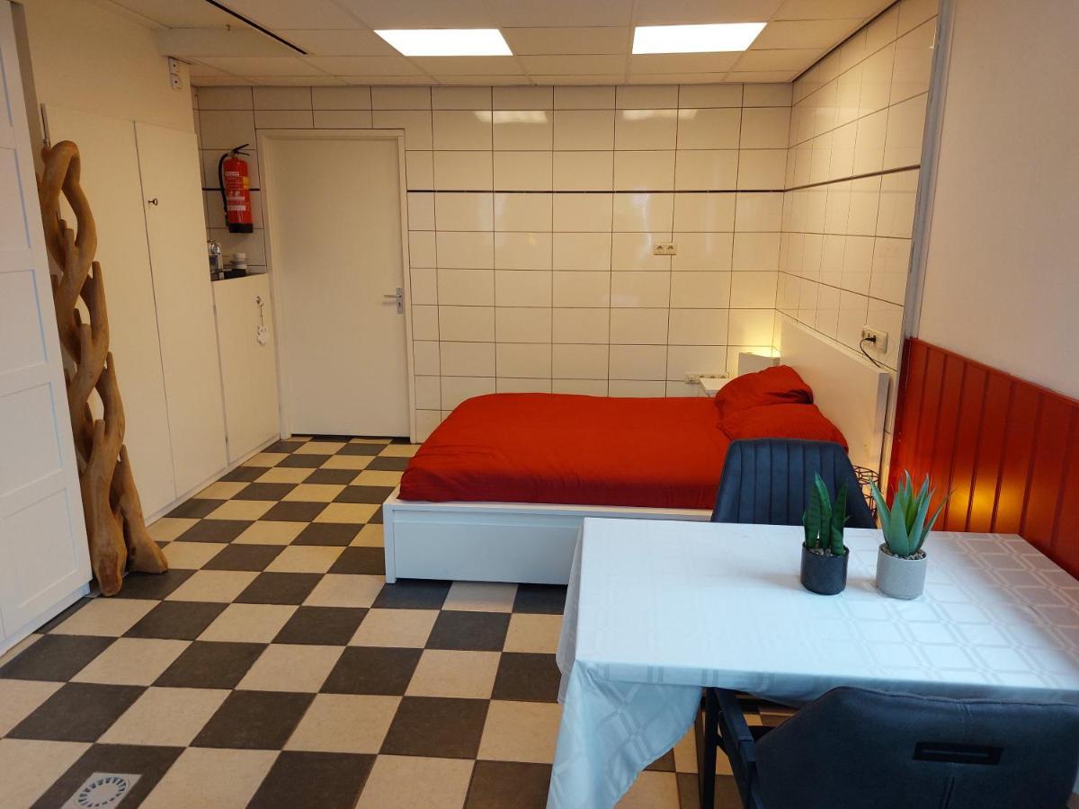 Gasthuys De Peel Bed & Breakfast Ospel Bagian luar foto